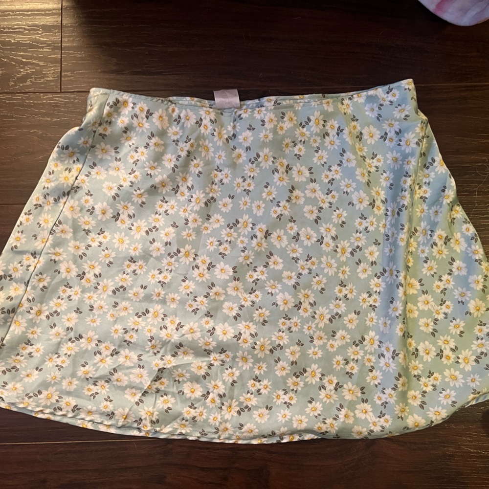 No Boundaries floral skirt